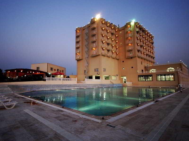 Yay Grand Hotel 마르딘 외부 사진